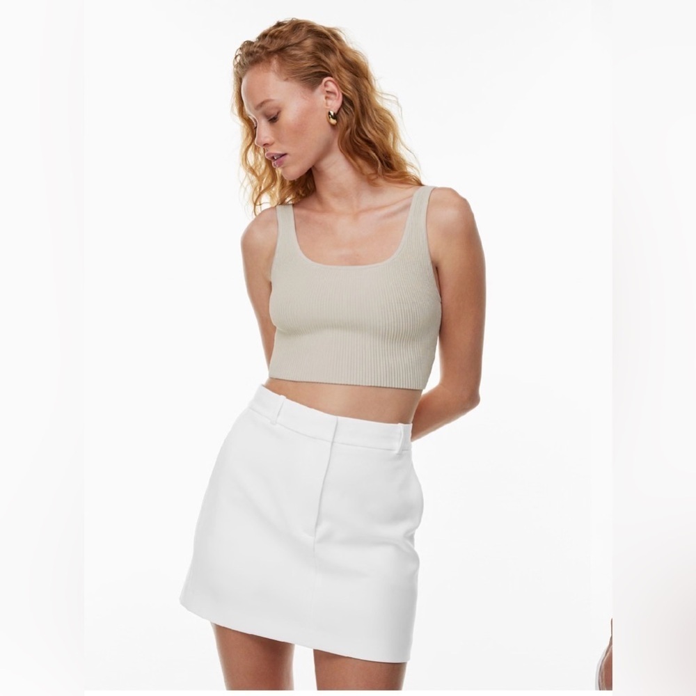 ❤️Babaton Women’s  Sculpt Knit Square neck Cropped Tank size S in Pearl colour